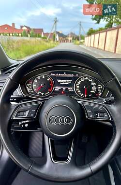 Седан Audi A4 2017 в 