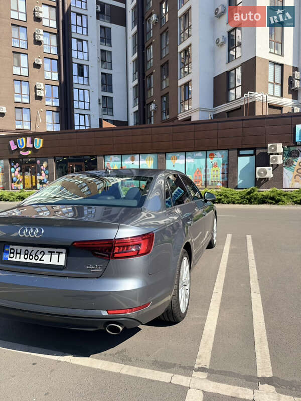 Седан Audi A4 2017 в Одессе