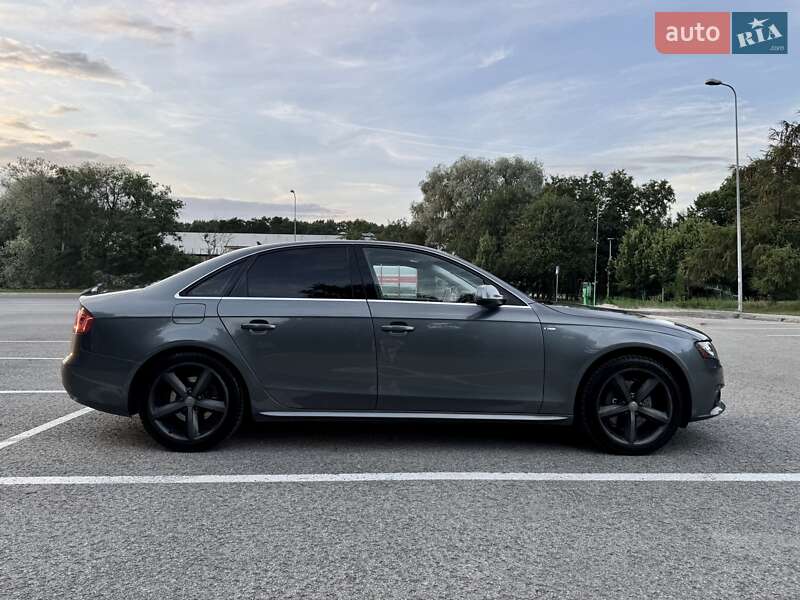 Седан Audi A4 2012 в Киеве