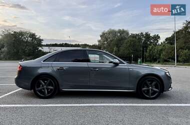 Седан Audi A4 2012 в 
