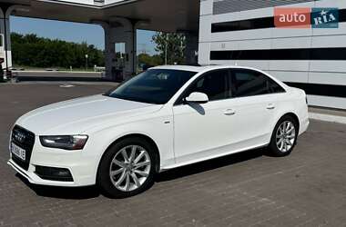 Седан Audi A4 2014 в 