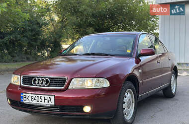 Седан Audi A4 1999 в 