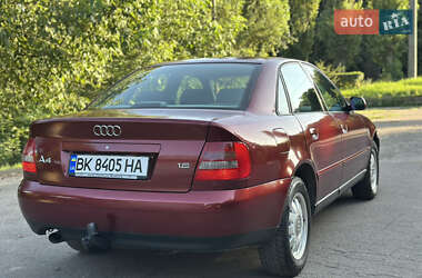 Седан Audi A4 1999 в 