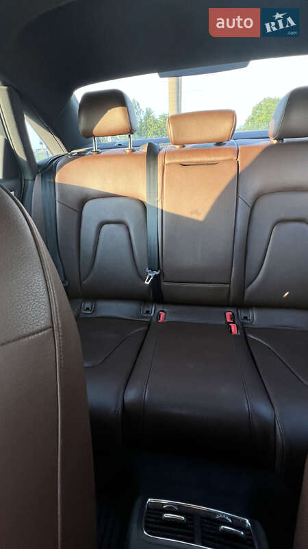 Седан Audi A4 2014 в Нововолынске