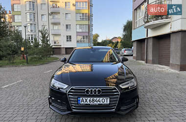 Седан Audi A4 2018 в 