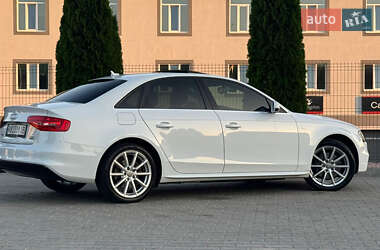 Седан Audi A4 2015 в 