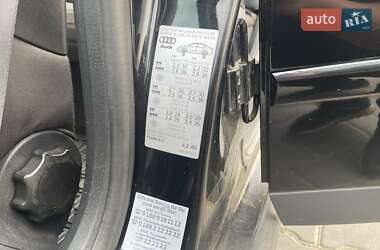 Седан Audi A4 2003 в 