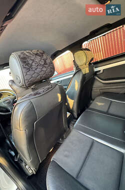 Универсал Audi A4 2004 в 