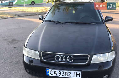 Седан Audi A4 1995 в Черкассах