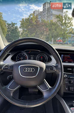 Седан Audi A4 2013 в 