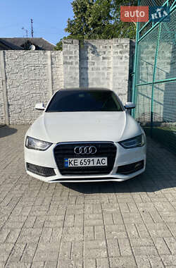 Седан Audi A4 2012 в Днепре