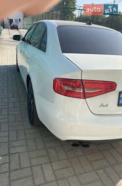 Седан Audi A4 2012 в 