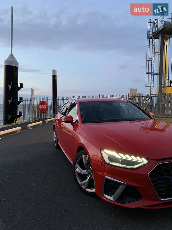 Универсал Audi A4 2019 в Львове