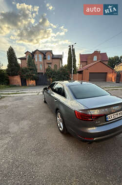 Седан Audi A4 2016 в 