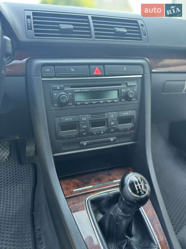 Седан Audi A4 2005 в Ужгороде