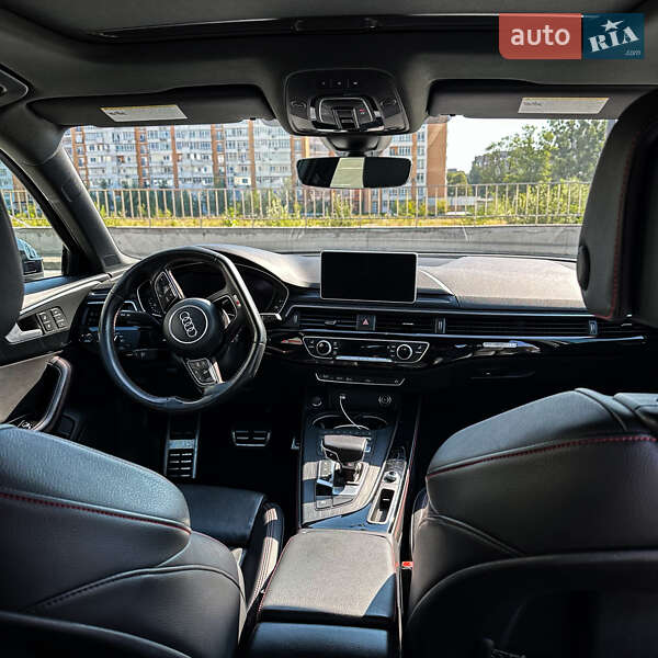 Седан Audi A4 2018 в Львове