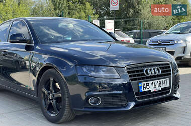 Седан Audi A4 2009 в 