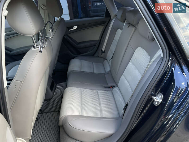 Седан Audi A4 2009 в Бердичеве