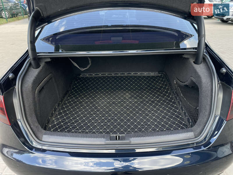 Седан Audi A4 2009 в Бердичеве