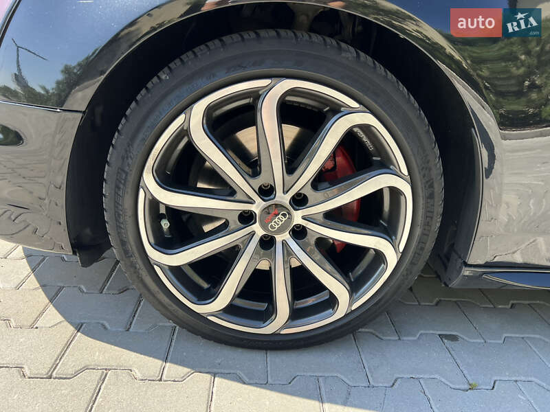 Седан Audi A4 2013 в Виннице