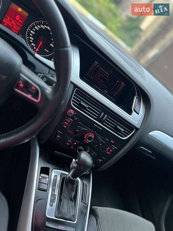 Седан Audi A4 2009 в Буче