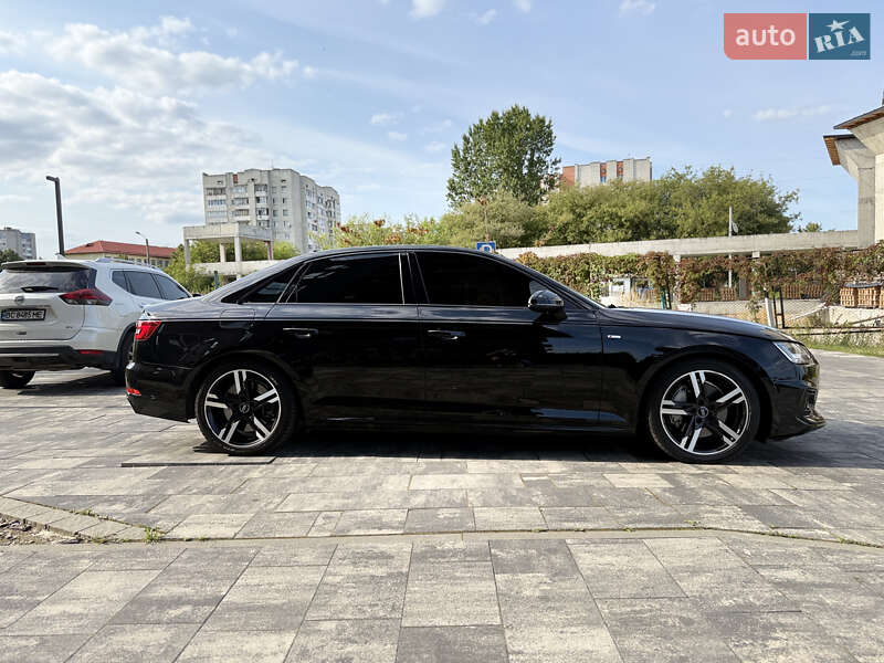 Седан Audi A4 2018 в Львове