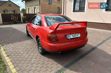 Седан Audi A4 1995 в 