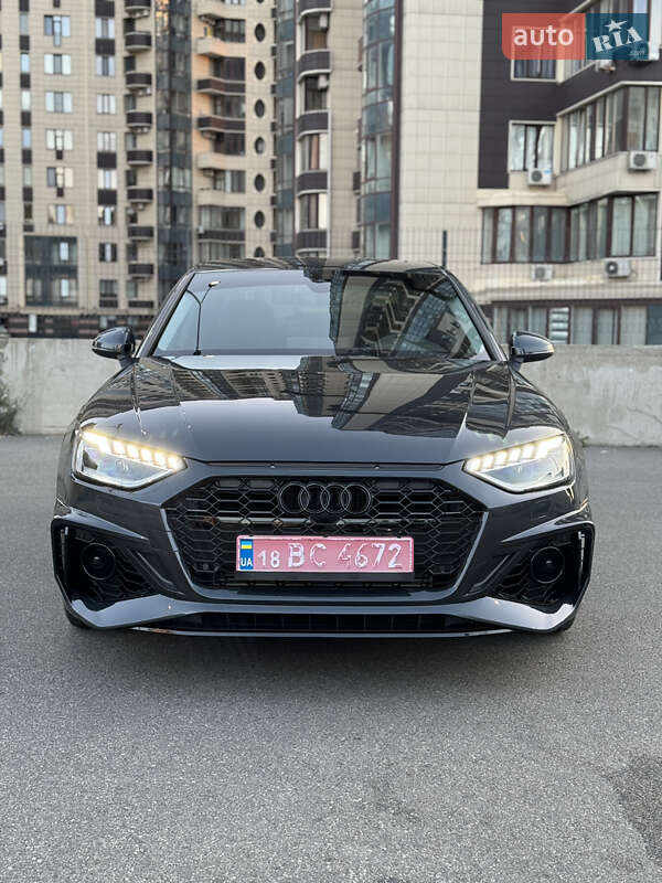 Седан Audi A4 2020 в Киеве