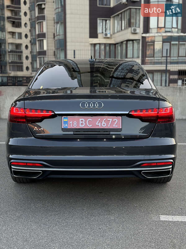 Седан Audi A4 2020 в Киеве