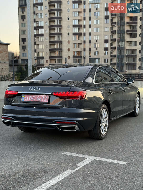 Седан Audi A4 2020 в Киеве