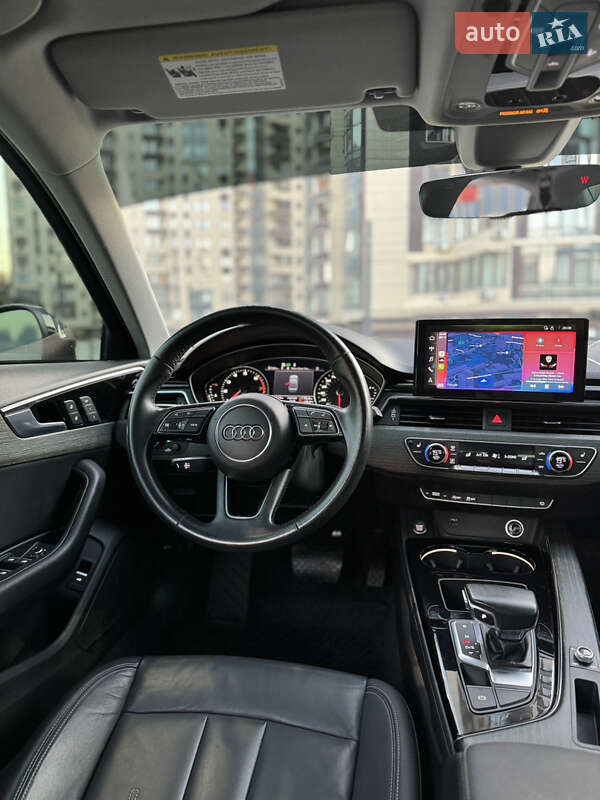 Седан Audi A4 2020 в Киеве