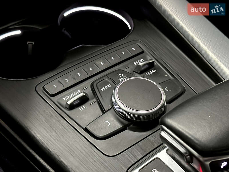 Седан Audi A4 2018 в Харкові