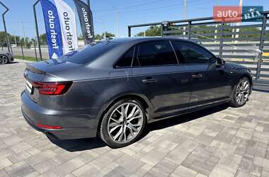 Седан Audi A4 2019 в 
