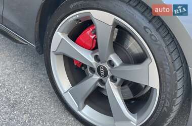 Седан Audi A4 2022 в 