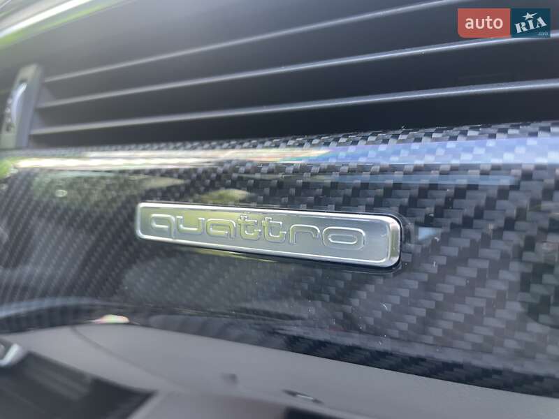 Седан Audi A4 2022 в Киеве