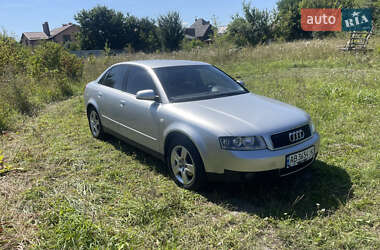 Седан Audi A4 2001 в 