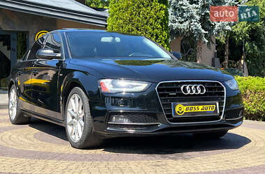 Седан Audi A4 2015 в Львові
