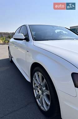 Седан Audi A4 2012 в 