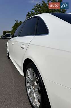 Седан Audi A4 2012 в 