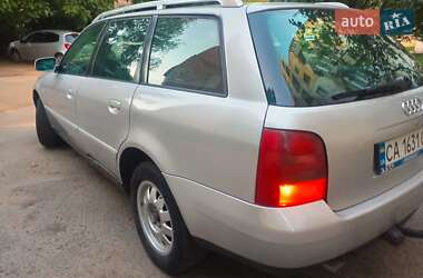 Универсал Audi A4 2000 в 