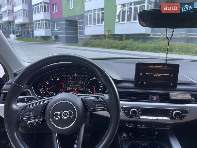 Универсал Audi A4 2018 в Новояворовске