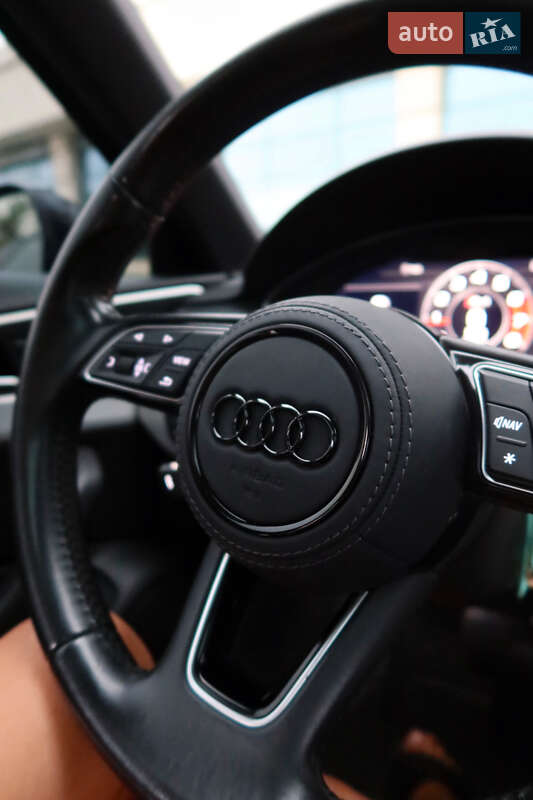Седан Audi A4 2017 в Днепре