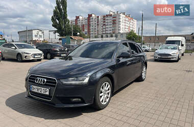 Универсал Audi A4 2013 в 