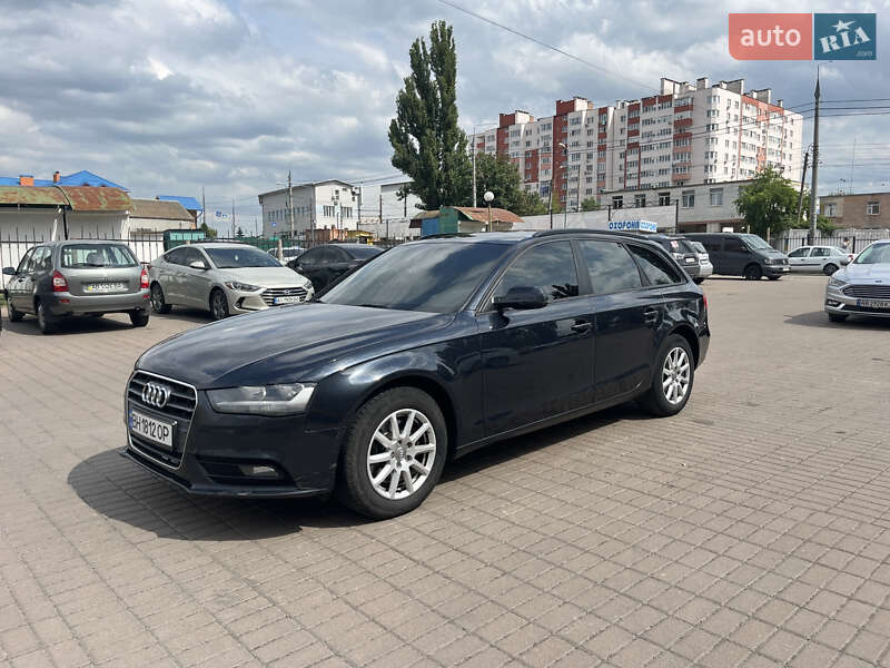 Универсал Audi A4 2013 в 