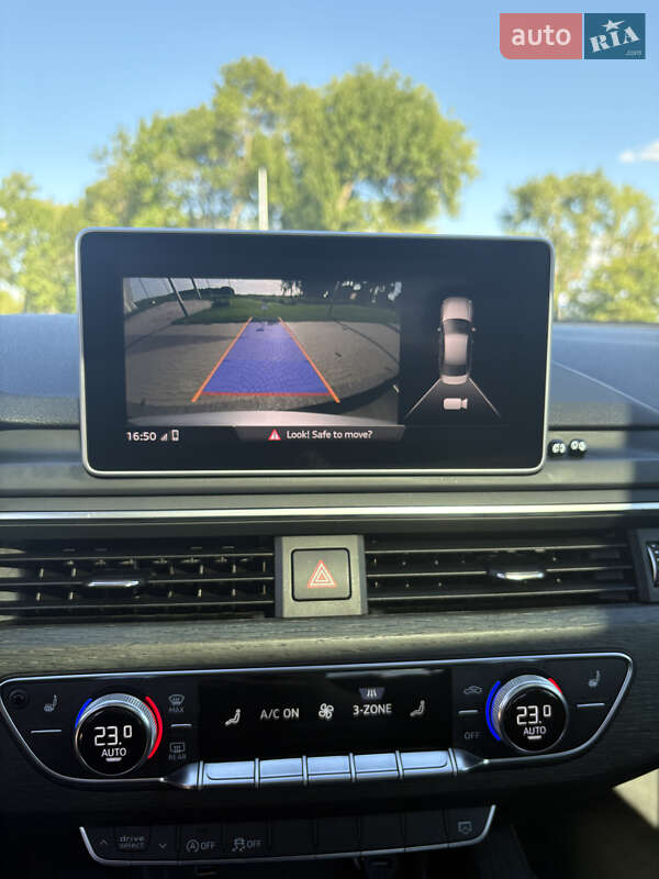 Седан Audi A4 2018 в Киеве