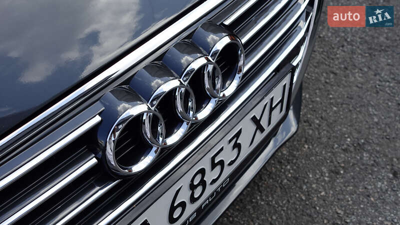 Седан Audi A4 2017 в Киеве