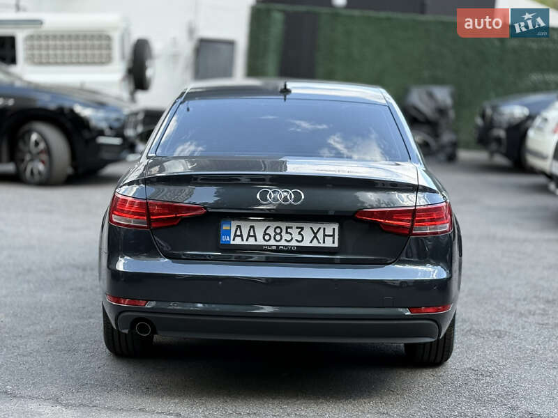Седан Audi A4 2017 в Киеве