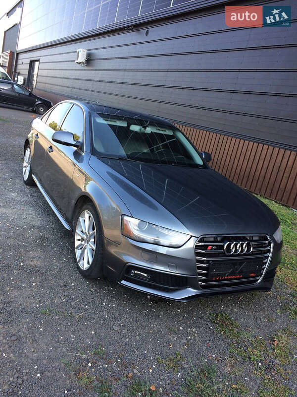 Audi A4 2014