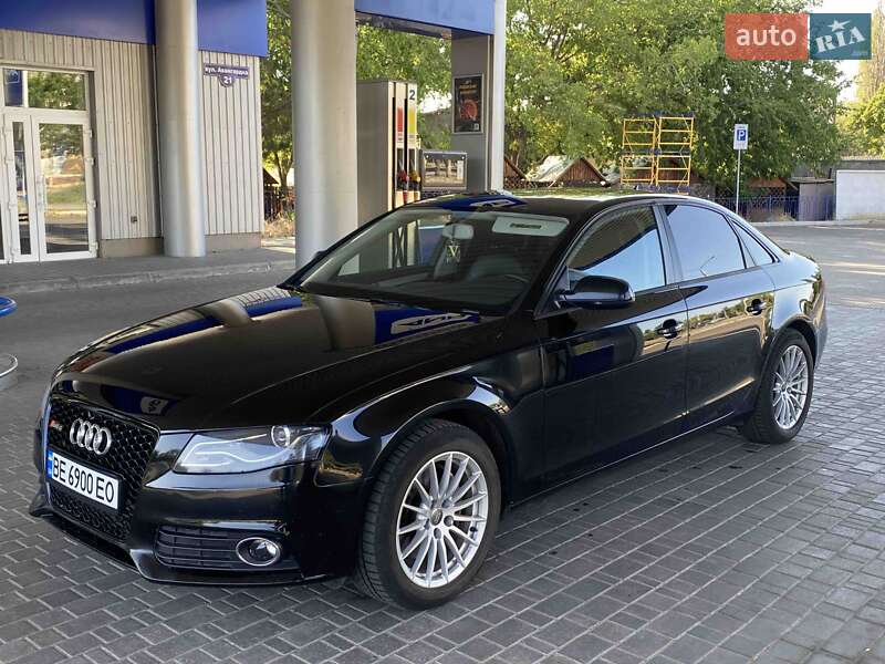 Седан Audi A4 2011 в Николаеве