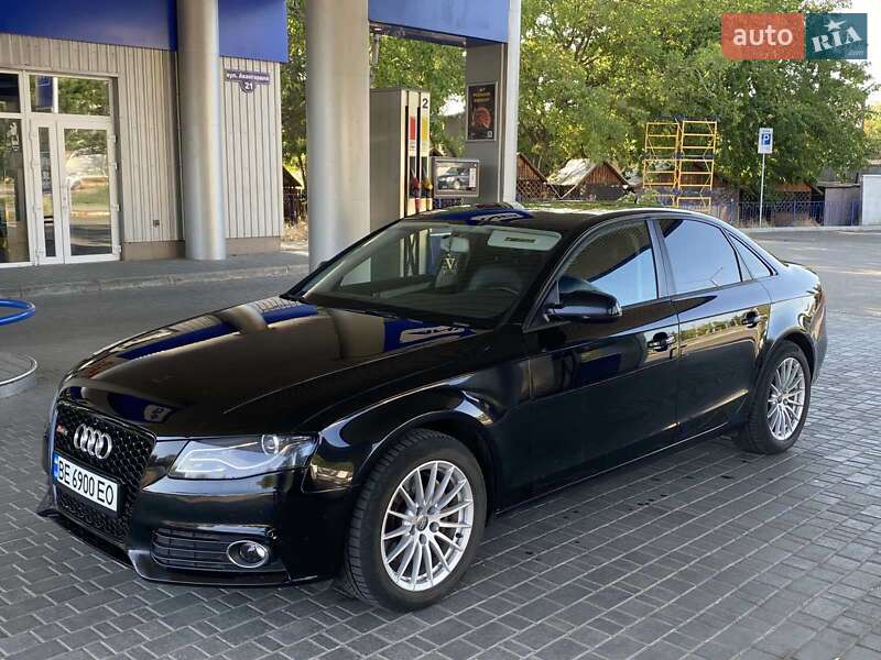 Седан Audi A4 2011 в Николаеве